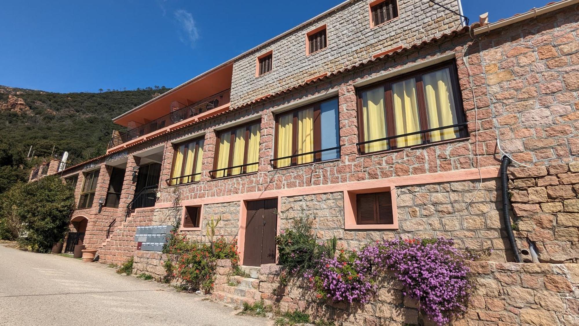 Le Porto T3 55M2 Vue Mer Immeuble Traditionnel En Pierre De Taille Avec Prestations Exceptionnelles Barbecue Ordinateur Videosurveillance Terrasse Panoramique Екстер'єр фото
